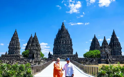 Yogyakarta: PM Modi visits Prambanan Temple