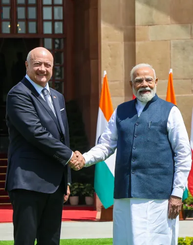 नई दिल्ली: पीएम मोदी ने हैदराबाद हाउस में ऑस्ट्रियाई चांसलर का स्वागत किया