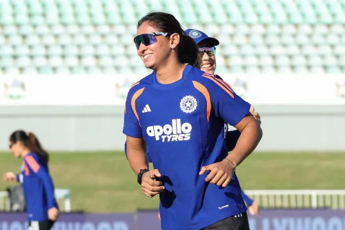 हरमनप्रीत कौर: अंतिम 10 ओवरों में बल्लेबाजी में कमी, अगले मुकाबलों के लिए रणनीति पर विचार आवश्यक