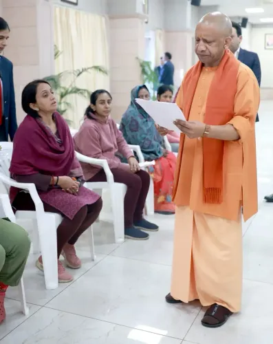 क्या मुख्यमंत्री योगी आदित्यनाथ ने आमजन की समस्याओं के समाधान पर ध्यान दिया?