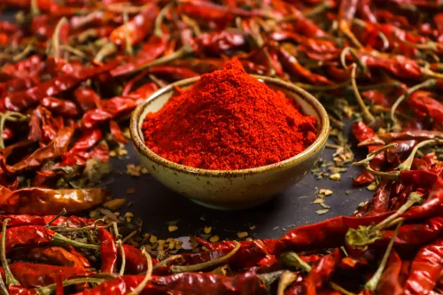 क्या लाल मिर्च आंखों की रोशनी और पाचन में सहायता करती है?