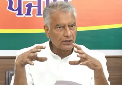 पंजाब भाजपा प्रमुख की आलोचना: 'आप' सरकार की चार साल की उपलब्धियां बढ़ता कर्ज और गुंडागर्दी हैं