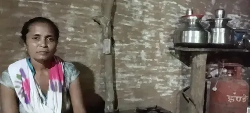 क्या जंगल से लकड़ी लाने का झंझट खत्म हुआ? पीएम उज्जवला योजना से मिला मुफ्त गैस कनेक्शन