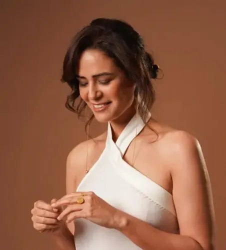 क्या उम्र, जॉनर या फॉर्मेट की कोई बाधा नहीं रही? सिनेमा में बदलाव पर मोना सिंह के विचार