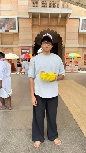 Did Abhijeet Sawant Find Divine Inspiration at Kashi Vishwanath Temple?