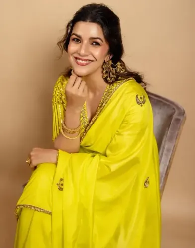 क्या अभिनय की दुनिया एक अलग जिंदगी जीने की आजादी देती है? : निमरत कौर