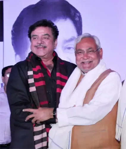 क्या अभिनेता और टीएमसी सांसद शत्रुघ्न सिन्हा ने नीतीश कुमार को बिहार चुनाव में जीत की बधाई दी?