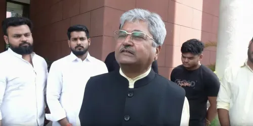 अभिषेक बनर्जी पर हमला: BJP बोली — 'टीएमसी शासन से त्रस्त जनता का आक्रोश'