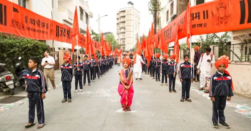 Nagpur: CM Fadnavis Participates in Gudi Padwa Festivities
