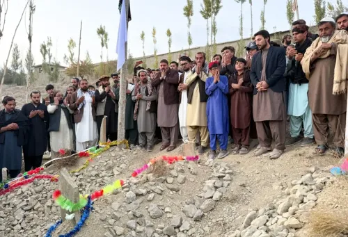 क्या एसीबी अध्यक्ष और अफगानिस्तान खिलाड़ियों ने पाकिस्तान हमले में शहीद क्रिकेटरों के लिए प्रार्थना की?