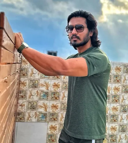 What Happened on the Sets of Nikhil Siddhartha's 'The India House'?