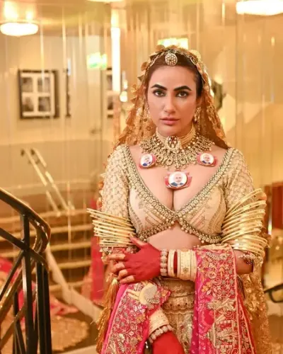 एक्ट्रेस रुचि गुर्जर की बढ़ीं मुश्किलें, मुंबई पुलिस ने दर्ज की एफआईआर