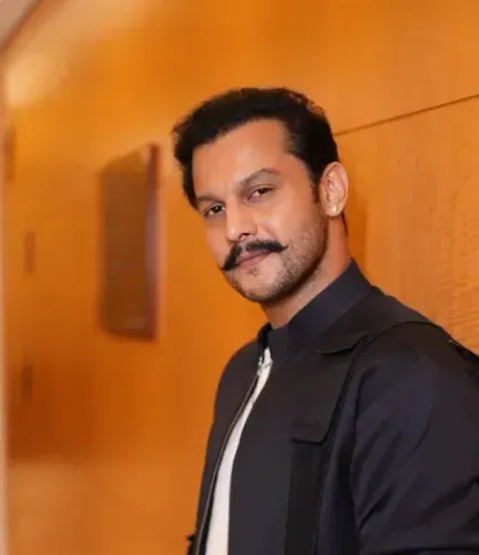 आदिनाथ एम. कोठारे और उर्मिला कोठारे खत्म करने जा रहे 15 साल की शादी का सफर, मिलकर करेंगे बेटी 'जिजा' की परवरिश