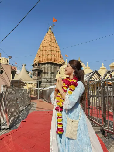 Aditi Bhatia Seeks Divine Blessings at Ujjain's Mahakal Temple Post 'The Kerala Story 2' Release