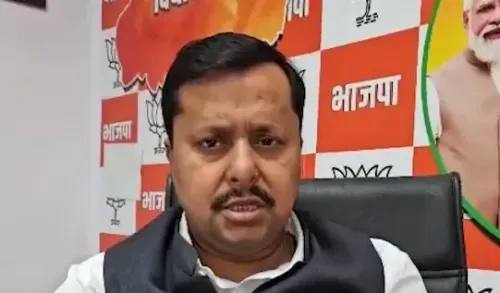 क्या आग से खेलने के नतीजे भुगतने पड़ेंगे? हुमायूं कबीर पर टीएमसी को भाजपा के मंत्री का उत्तर