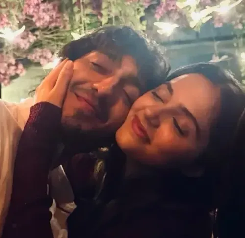 क्या अहान पांडे को जन्मदिन पर अनीत पड्डा ने इमोशनल मैसेज दिया?