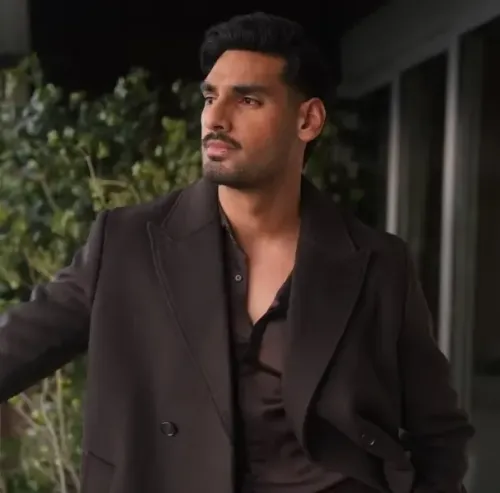What Advice Did Ahan Shetty Receive from Suniel Shetty for Border 2?