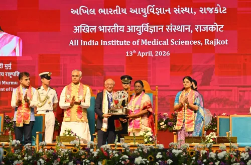 राजकोट में एम्स राजकोट के पहले दीक्षांत समारोह में राष्ट्रपति का प्रेरणादायक संबोधन