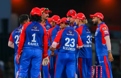 आईपीएल 2026: सीएसके के खिलाफ डीसी ने टॉस जीतकर गेंदबाजी का किया फैसला, आकिब नबी का पदार्पण