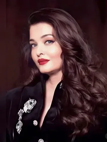 Aishwarya Rai Bachchan flies to Cannes 2025 with daughter Aaradhya