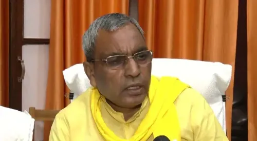 अजय राय की टिप्पणी पर यूपी में सियासत गरमाई, एनडीए नेताओं ने कहा — हार के डर से बौखलाई कांग्रेस