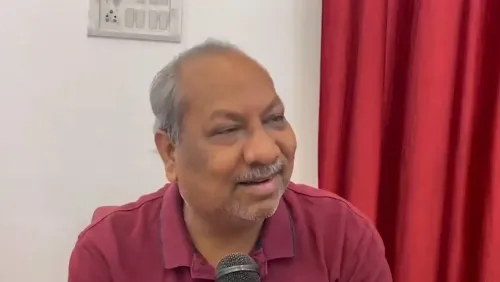 संजय निषाद का अखिलेश पर तंज: 'बड़े नेता हैं, पर कचौड़ी-पकौड़ी से ऊपर नहीं उठ पाए'
