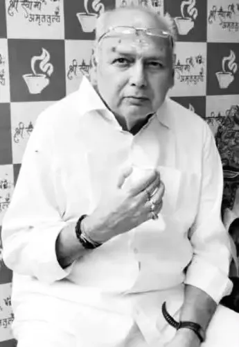 Akhilesh Yadav condoles death of SP founder member from Gonda