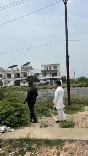 Akhilesh Yadav declares 'BJP finished' over donation theft row