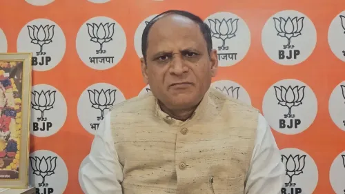 अखिलेश यादव को भारत नहीं फ्रांस दिखता है: BJP प्रवक्ता दिनेश प्रताप सिंह का तीखा हमला