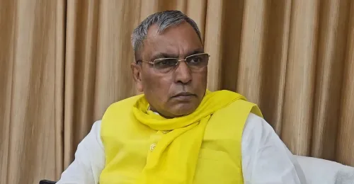 ओम प्रकाश राजभर का अखिलेश पर तीखा हमला: महिला आरक्षण विरोध और पीडीए राजनीति पर उठाए सवाल