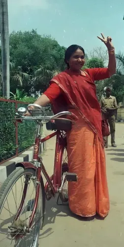 Akhilesh Yadav pays tribute to Phoolan Devi on death anniversary