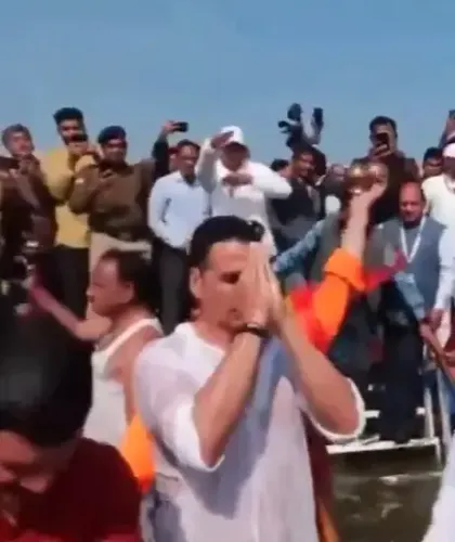 Akshay Kumar Praises Maha Kumbh Arrangements After Holy Dip at Sangam