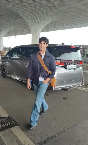 Aarav Kumar's rare airport outing with Twinkle Khanna and Nitara turns heads