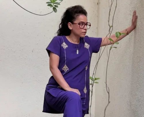 तिलोत्तमा शोम का खुलासा: अक्षय खन्ना शूटिंग में किरदार से बाहर ही नहीं आते थे, सनी देओल की सादगी ने किया प्रभावित