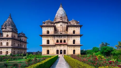 1662 ईस्वी में निर्मित अद्वितीय लक्ष्मी नारायण मंदिर: गर्भगृह में मूर्ति का अभाव, पर वास्तुकला की अद्भुत छटा