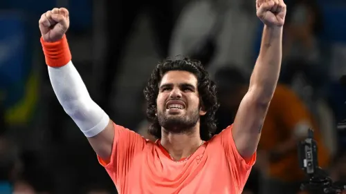 Alcaraz beats Munar 5-7, 6-3, 6-1 to reach Japan Open 2025 final