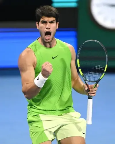 How Did Alcaraz Secure His QF Spot Against Khachanov in Doha?