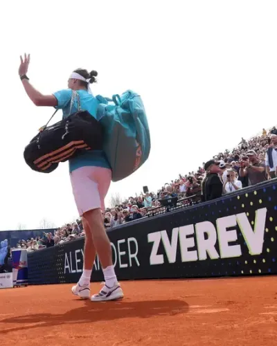 Zverev Dominates Diallo to Advance to Munich Quarter-Finals