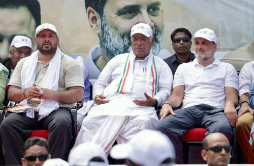 Why is the BJP Criticizing the Mahagathbandhan Over Seat-Sharing Stalemate?