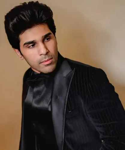 Is Allu Sirish’s Valentine’s Day Post for ‘Cutesh’ Nayanika Winning Hearts?