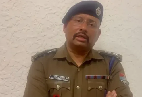 क्या अल्मोड़ा के स्कूल के पास जंगल में मिली 161 जिलेटिन रॉड?
