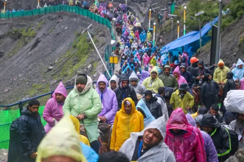 Amarnath Yatra 2025: Over 4.14 lakh pilgrims complete darshan in 24 days