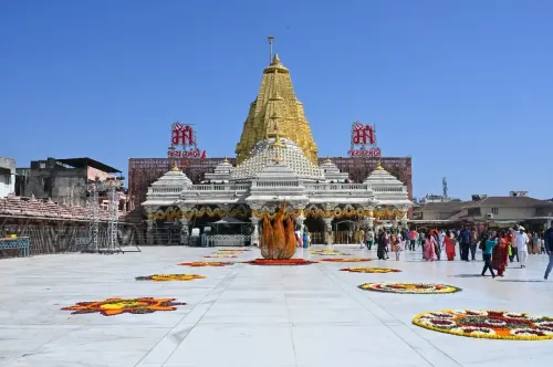 क्या अंबाजी मंदिर को एफएसएसएआई ने 'ईट राइट प्रसाद' प्रमाणपत्र प्रदान किया?