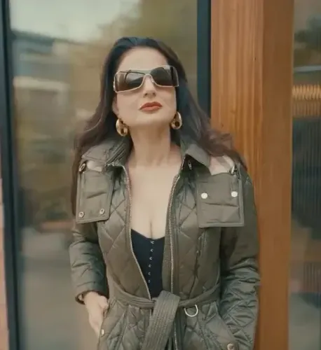Ameesha Patel Embraces New York Snowstorm with Joy