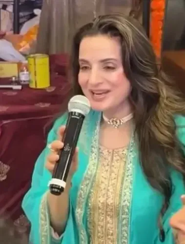 Ameesha Patel attends Ganesh Utsav 2026 in New York as chief guest