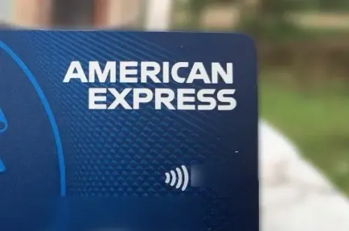 Are AmEx Investors Concerned About Growth Costs?