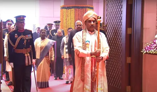What Does the Iconic ‘Sengol’ Symbolize in the Ceremonial Welcome of President Murmu in Parliament?