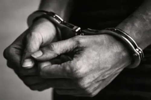 अनंतनाग में 12 नशा तस्कर गिरफ्तार, निवारक कानून के तहत केहरीबल जेल भेजे गए