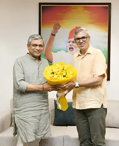 अनंतनाग में वंदे भारत एक्सप्रेस का नया ठहराव, यात्रियों, व्यापारियों  को मिलेगा लाभ: अश्विनी वैष्णव 