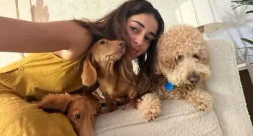Ananya Panday celebrates Friendship Day with pets Honey, Lemon, and Riot